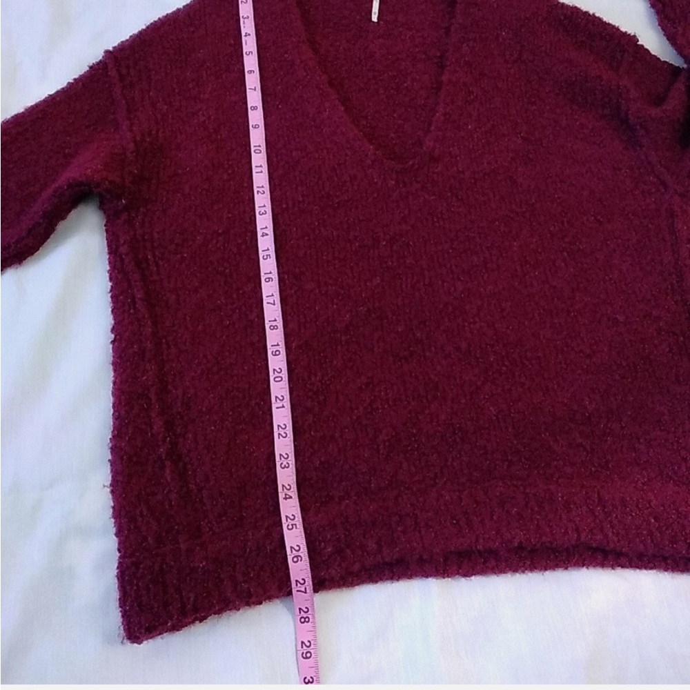 FREE PEOPLE Songbird Boucle Sweater Oversized V-neck XS Womens Burgundy